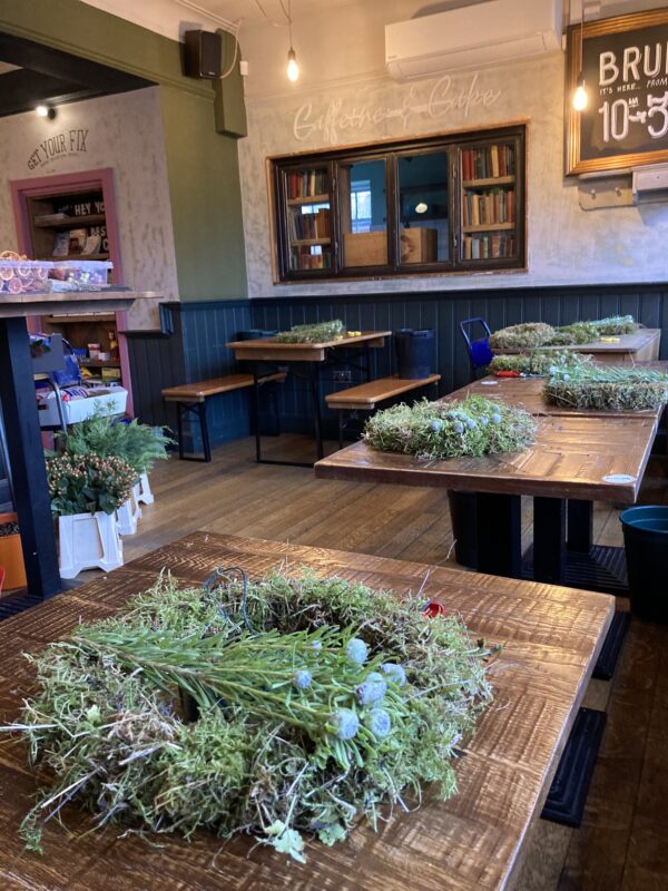 Christmas wreath workshop: Sun 7 December @ The Up in Arms - Image 2
