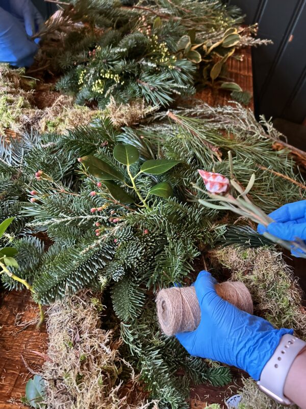 Christmas wreath workshop: Sun 7 December @ The Up in Arms - Image 3